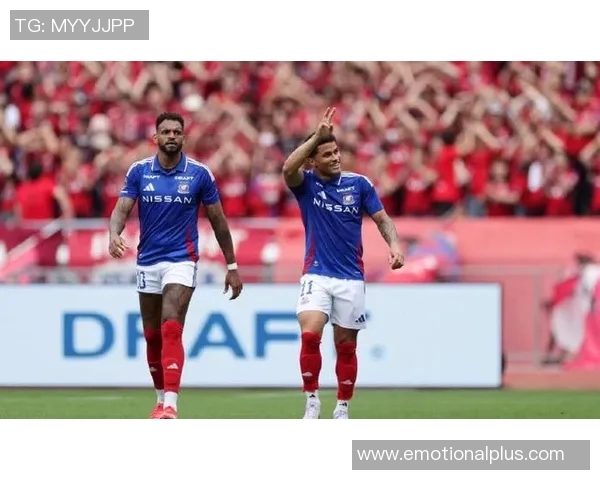 横滨水手与名古屋鲸鱼的激烈对决谁能笑到最后